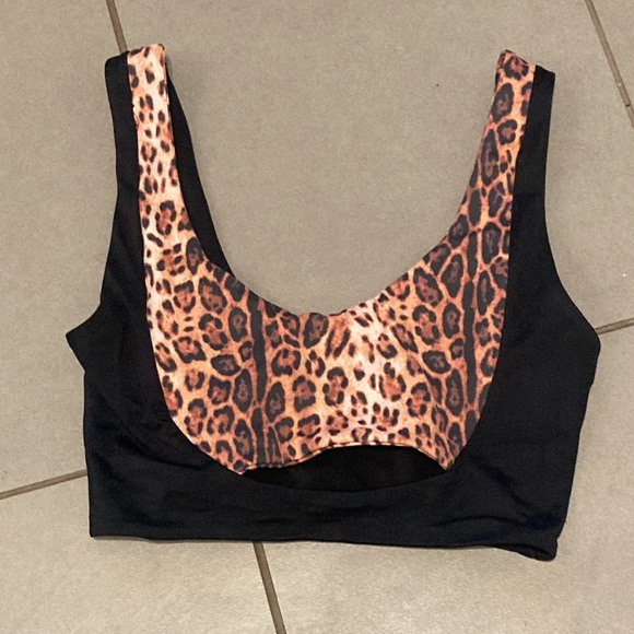 BEACH RIOT leopard print workout shorts set, size XS - Picture 4 of 12